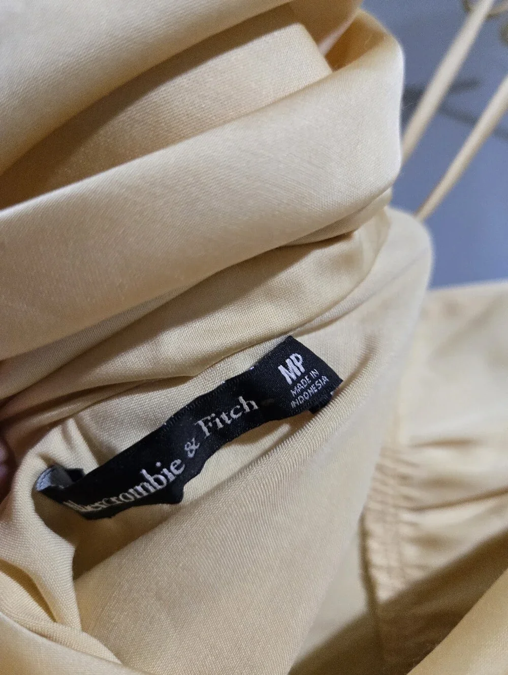 Abercrombie & Fitch Butter Yellow Satin Slip Plunge Cowl Back Maxi Dress MP
